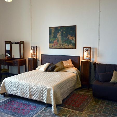 Palazzo Vallebona Gallipoli Bagian luar foto