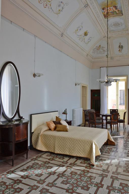 Palazzo Vallebona Gallipoli Bagian luar foto
