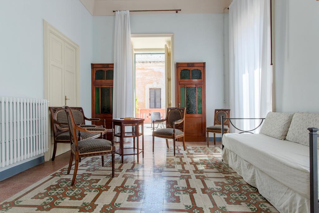 Palazzo Vallebona Gallipoli Bagian luar foto