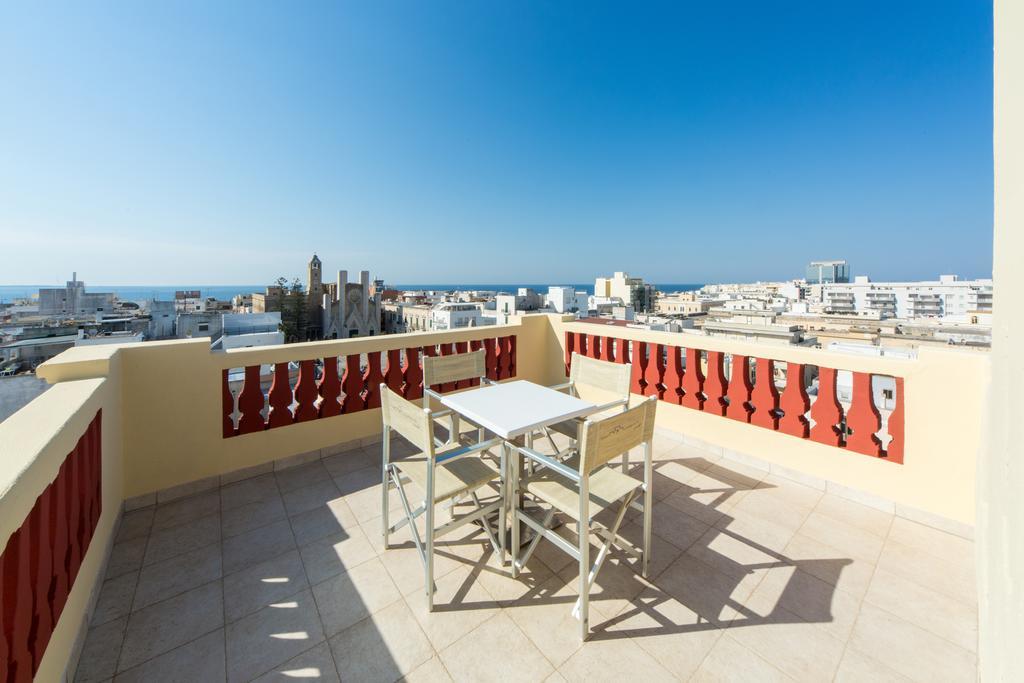 Palazzo Vallebona Gallipoli Bagian luar foto
